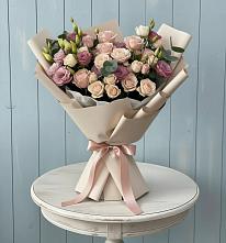 Букет цветов из:  Розы и Лизиантусы в Никеле