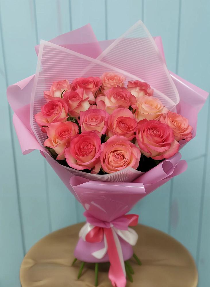 Букет 15 Розовых роз Равель в Никеле