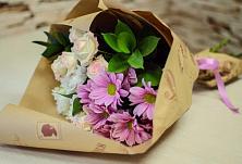 Букет цветов из:  Розы и Хризантемы #REPLACE_PRED# Никеле