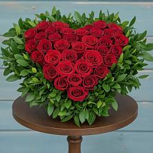 Композиция Сердце в любви в Никеле Цветочная композиция из Розы в виде сердца в Никеле