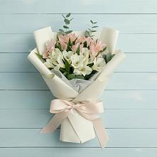 Букет цветов из:  Альстромерии в Никеле