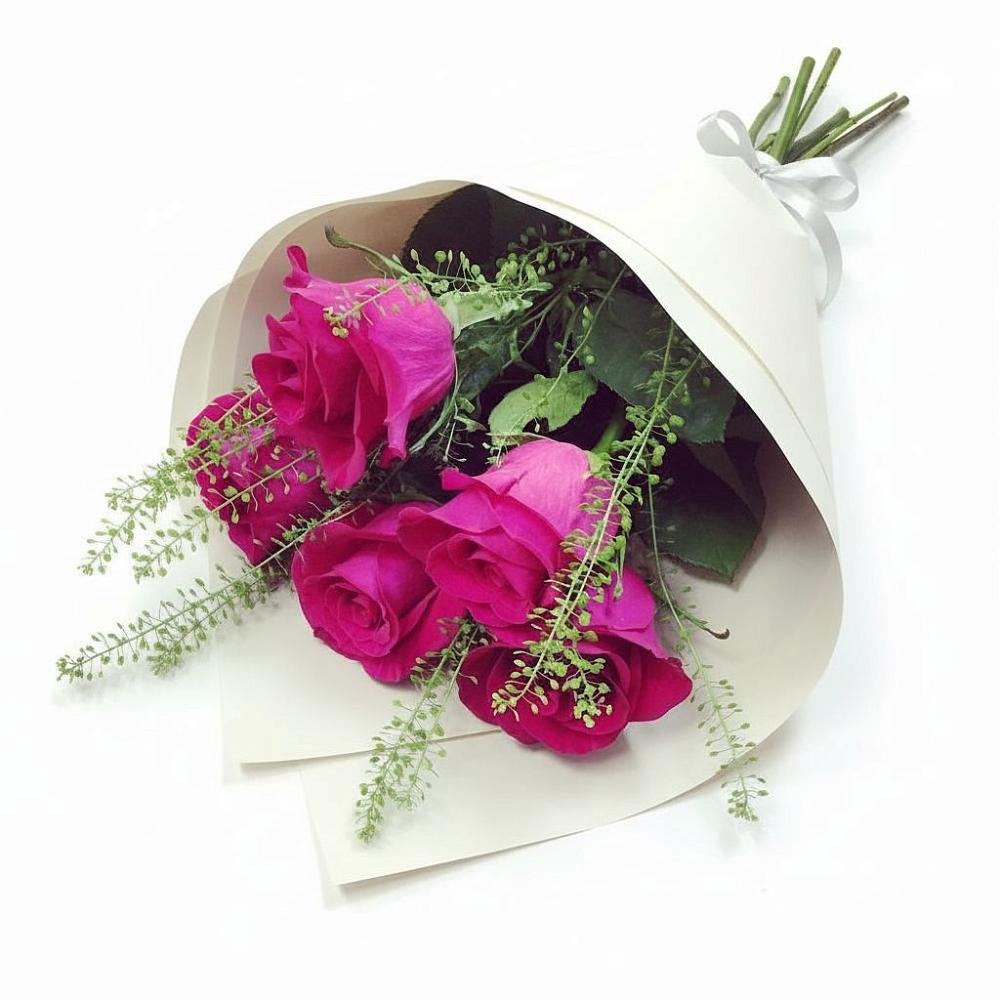 Букет ярко-розовый в Никеле Букет цветов из: Розы в Никеле