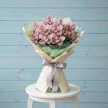 Букет цветов из:  Орхидеи и Розы в Никеле