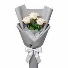 Букет 3 белые розы в Никеле Букет 3 белые розы в Никеле