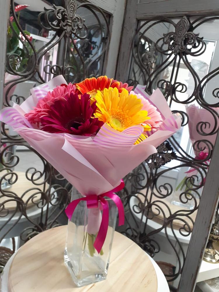 Букет цветов из: Герберы в Никеле