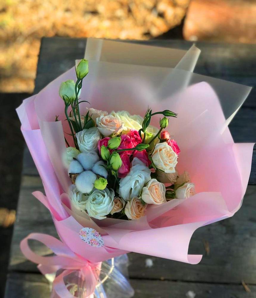 Букет цветов из: Розы и Лизиантусы в Никеле