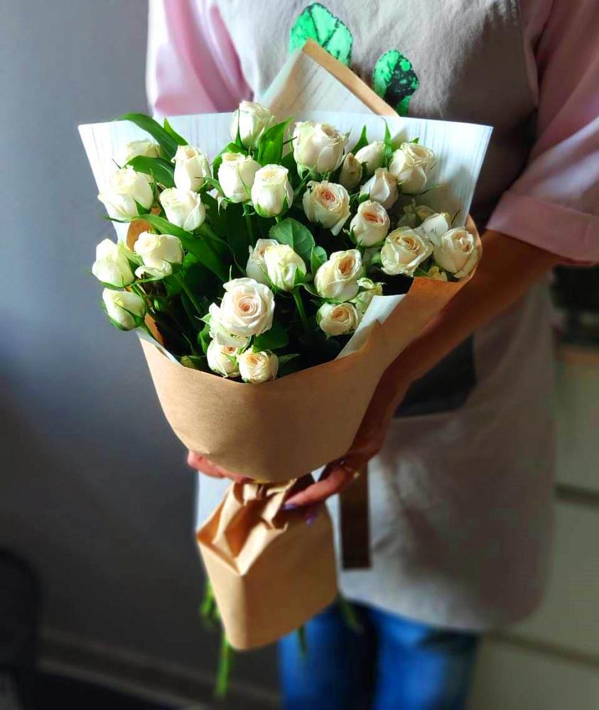 Букет цветов из: Розы в Никеле