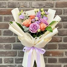 Букет цветочные ноты в Никеле Букет цветов из:  Лизиантусы и Розы в Никеле